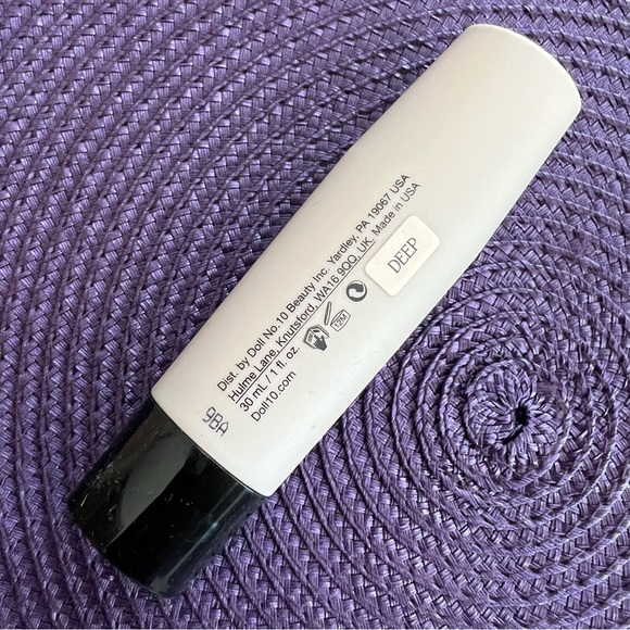 Doll 10 DEEP HydraGel Foundation 1 oz. (Made in Italy) NEW - Picture 4 of 12